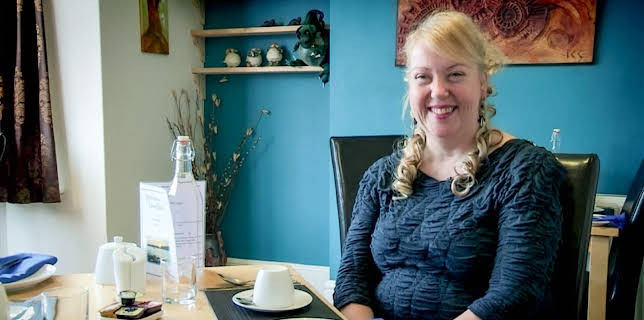 8:55 AM: Four in a Bed | More 4 | 3/16 2026