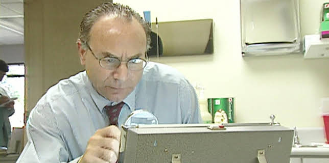 00:20: Medical Detectives - Geheimnisse der Gerichtsmedizin | VOX | 12/16 2025