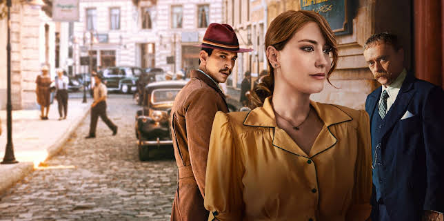 Midnight at the Pera Palace