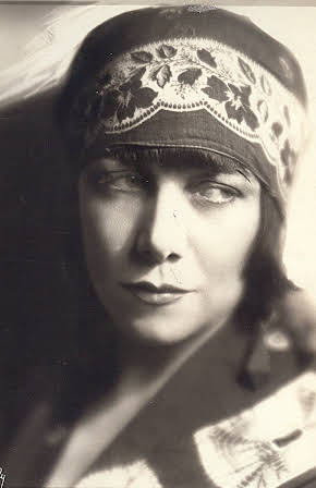 Marjorie Gateson as 