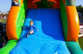 Alex TubeFun: Giant Bouncy Castle Nursery Rhyme!