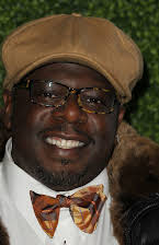 Cedric the Entertainer   as Uncle Bobby Proud