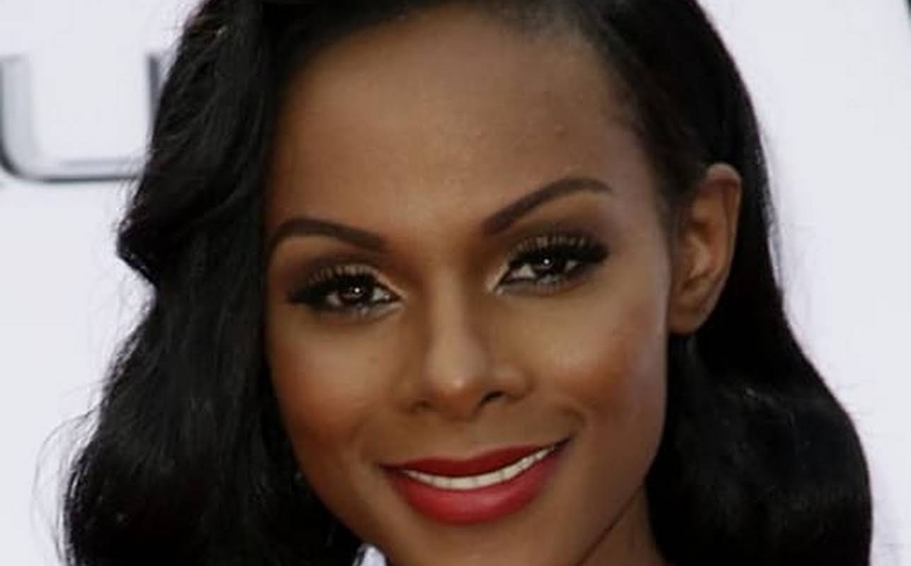 Ebonie Smith