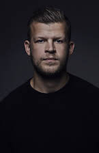 Frederik Louis Hviid som Director