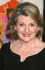 Brenda Blethyn como 