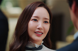 Confidence Queen: Checkmate