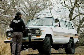 Holden Bros. Restos, Season 1: The Jeep Holden Hawk