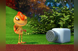 Cam & Leon: Pocket Mirror, Pepper Shaker