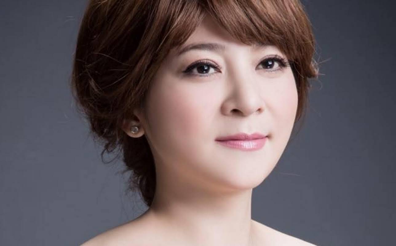 Lotus Wang