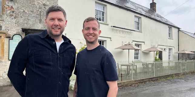 11:30 AM: Four in a Bed | Channel 4 | 1/1 2026