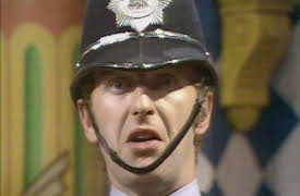 Monty Pythons flygande cirkus: Mannens identitetskris under sent 1900-tal