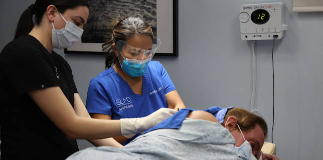 01:35: Dr. Pimple Popper (S5 E11) (S5) | TLC | 11/18 2025