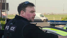 Traffic Cops (S6 E13)