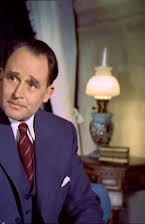 Geoffrey Keen como Minister of Defence