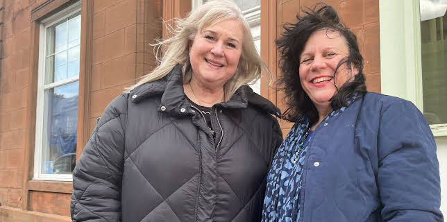 5:15 PM: Four in a Bed | More 4 | 1/18 2026