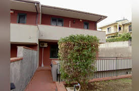 House Hunters International: Volume 2: Culture Shock and Cannoli