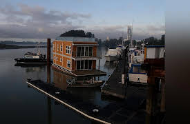 Massive Moves: Harbour House