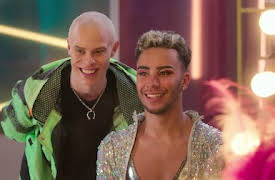 En drottning är född: Juju Glow