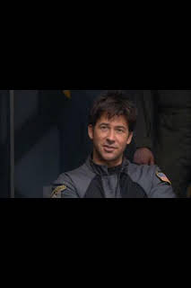 20:13: Stargate Atlantis (T3): Ep.1 La tierra de nadie | SYFY | 4/2 2026