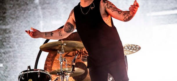 "Royal Blood" Drummer Ben Thatcher Welcomes First Child and Reveals Unique Name