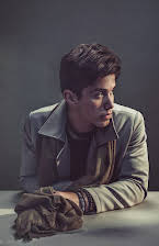 Brandon Larracuente som 