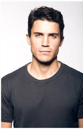 Álex González as 