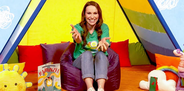 9:05 AM: Milkshake! Story Den (S2 E8) (S2) | Channel 5 | 12/2 2025