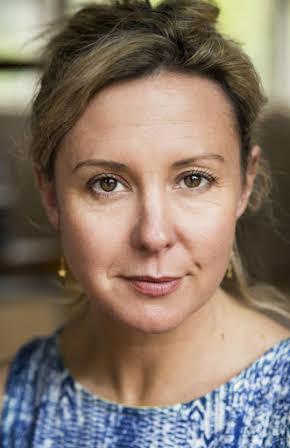 Jodie Rimmer as Aunt Mary