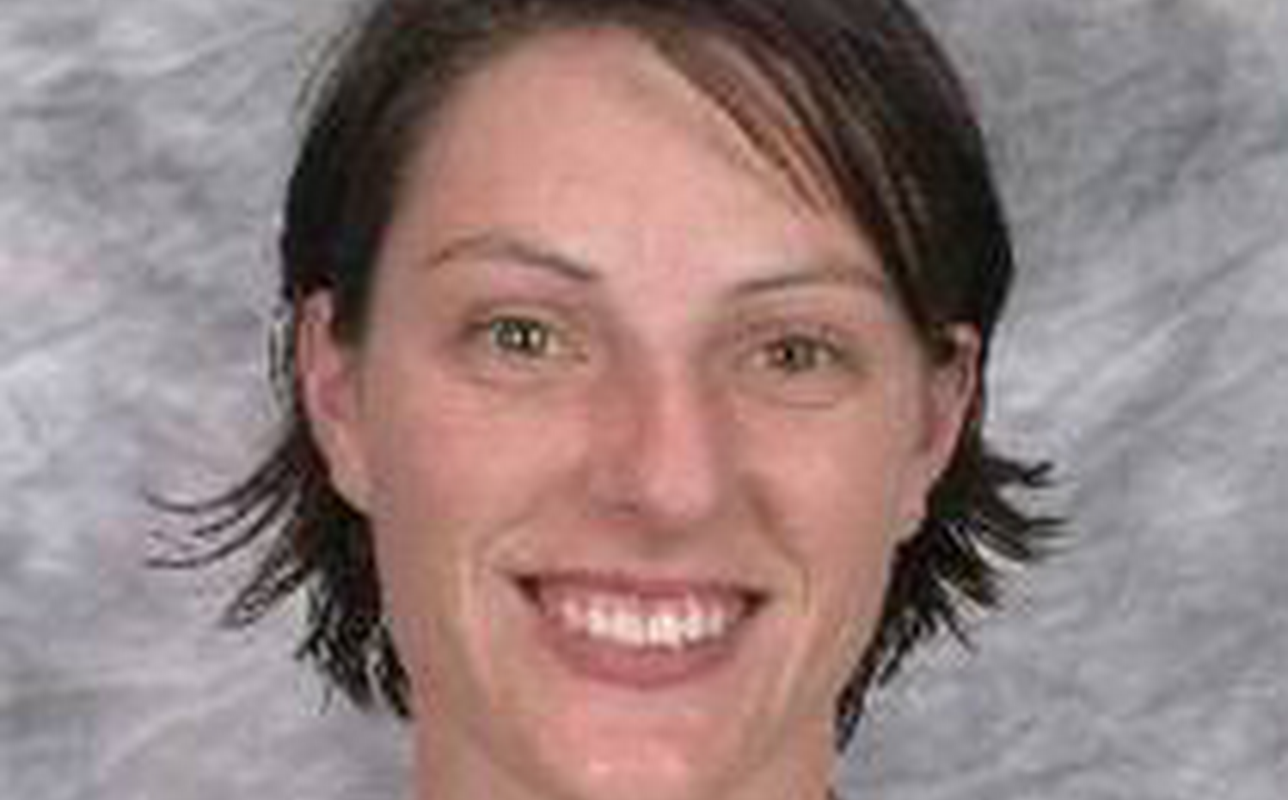 Zoe Leader