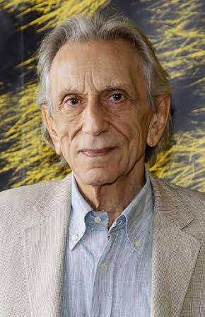 Roberto Herlitzka as 