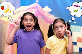 Toys and Colors Club by pocket.watch: Maddie and Ellie's Race Day Training!