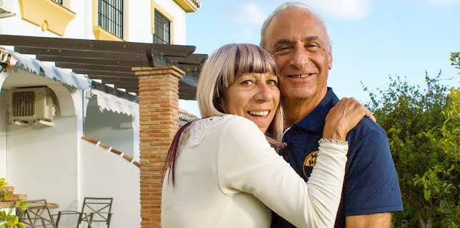 8:00 AM: Bargain-Loving Brits in the Sun (S11 E46) (S11) | 5 Star | 1/22 2026