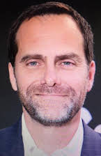 Andy Buckley como 