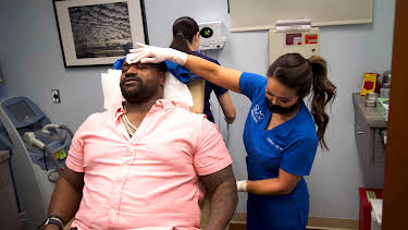 02:35: Dr. Pimple Popper (S5 E17) (S5) | TLC | 12/30 2025