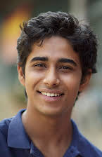 Suraj Sharma como 