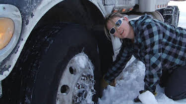 11:00 AM: Ice Road Truckers (S10 E7) (S10) | Paramount | 1/11 2026