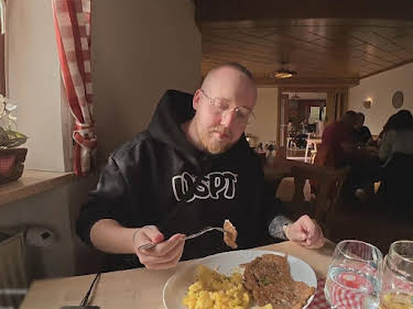 02:05: Rosins Restaurants - Ein Sternekoch räumt auf! | Kabel Eins | 10/23 2026