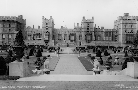 Secrets of the Royal Gardens: Castles