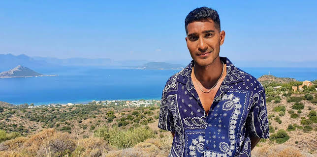 2:05 PM: A Place in the Sun | More 4 | 1/18 2026