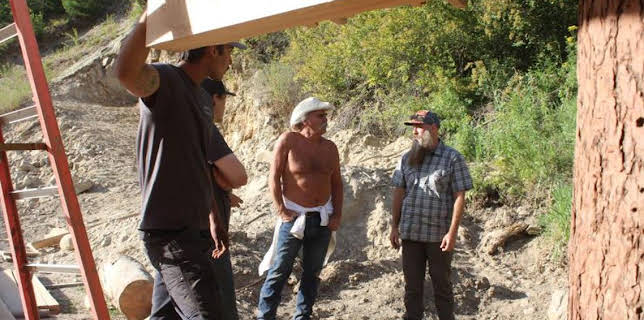 6:00 PM: Homestead Rescue (S5) | Discovery Channel | 3/26 2026