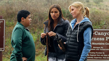 3:00 PM: Modern Family | E4 | 4/10 2026