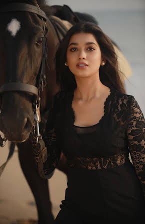 Digangana Suryavanshi as 