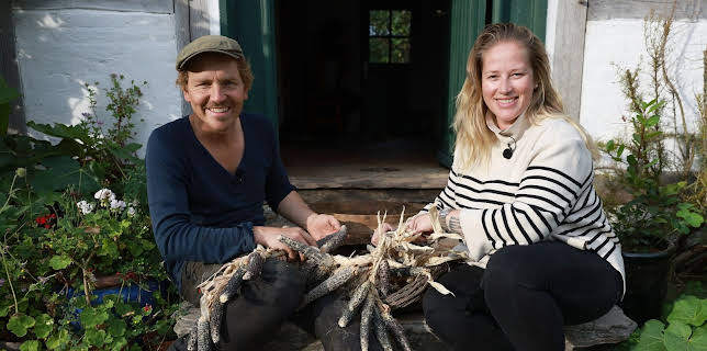 22:30: Det gode bondeliv: Nye porter og tortillabaking | NRK 1 | 11/23 2025