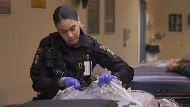 17:55: Grensevakten Sverige (S3 E5) (S3) | MAX | 4/4 2026