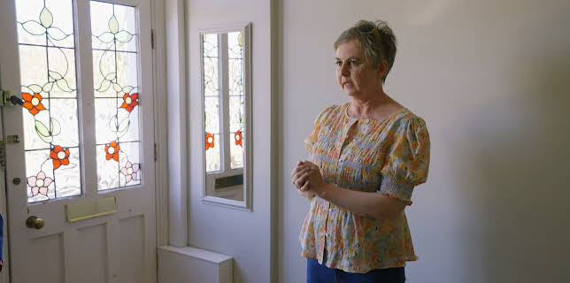 3:30 PM: Location, Location, Location | Channel 4 | 11/15 2025