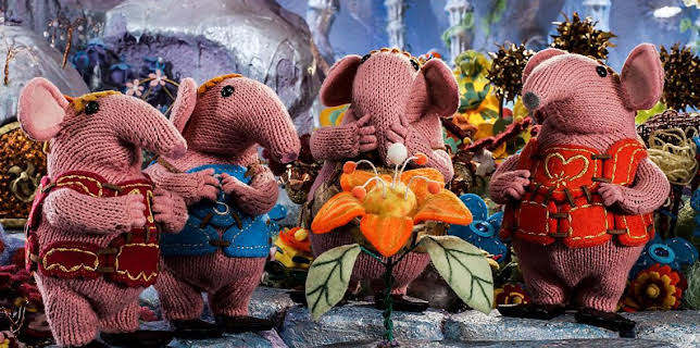 6:00 PM: Clangers (S2) | Cbeebies | 12/21 2025