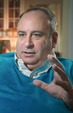 Alan Luchs as Self - Friend