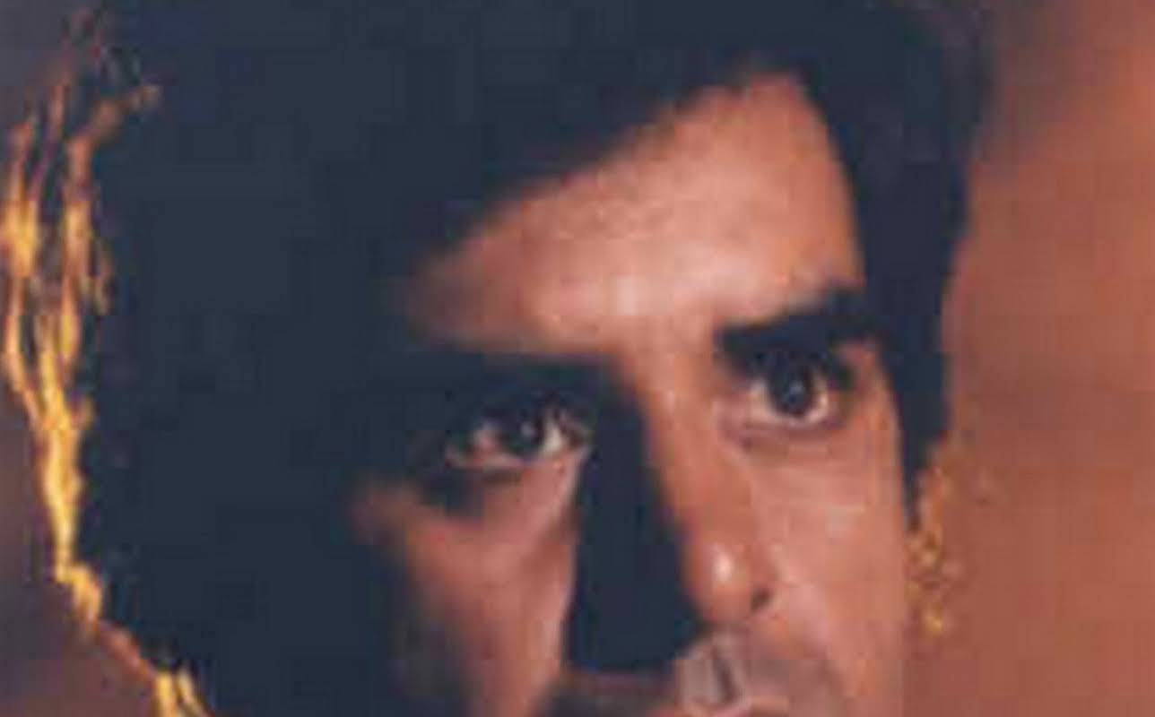 Kavi Raz
