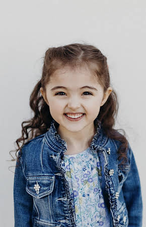 Sophia Daly as Ali Ingram