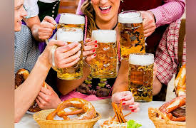 Learning German: A Journey through Language and Culture: Eine Reise nach München und Rothenburg ob der Tauber